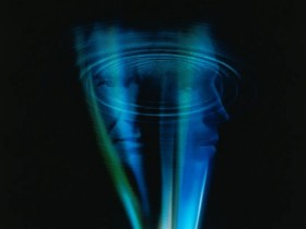 黑洞频率 Frequency